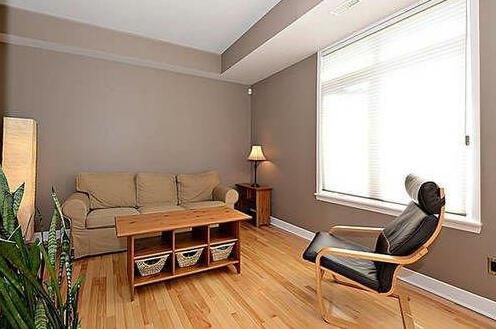 LM Stays - Nepean Street Townhouse - Photo4