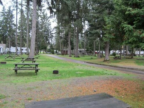Pacific Playgrounds RV Park - Photo3