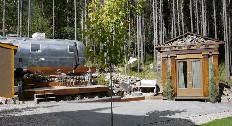 Earl Grey Lodge - Photo2