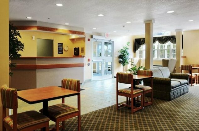 Parry Sound Inn and Suites - Photo3