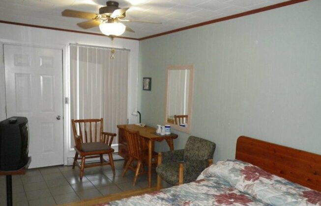 Town & Country Motel Parry Sound - Photo4