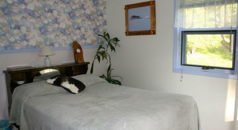 Dunphy's Bed and Breakfast - Photo4