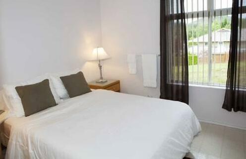 Orca House Bed And Breakfast - Photo5