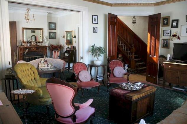 Summerhill Manor Bed & Breakfast and Tea Room - Photo5