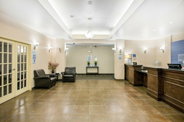 Holiday Inn Express Hotel & Suites Prince Albert - Photo3