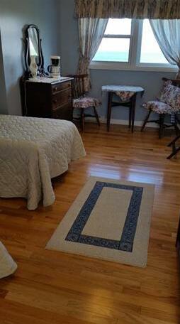 Pleasant View Bed and Breakfast - Photo3