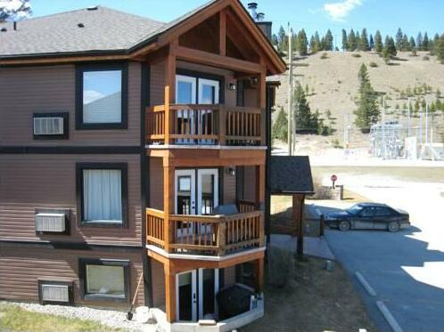 Copper Horn Towne Homes by Rocky Mountain Accommodations