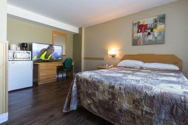 Howey Bay Motel - Photo4