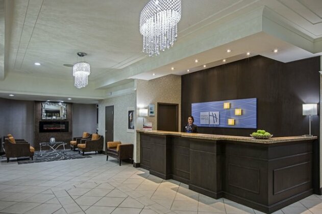 Holiday Inn Express & Suites Regina Downtown - Photo3