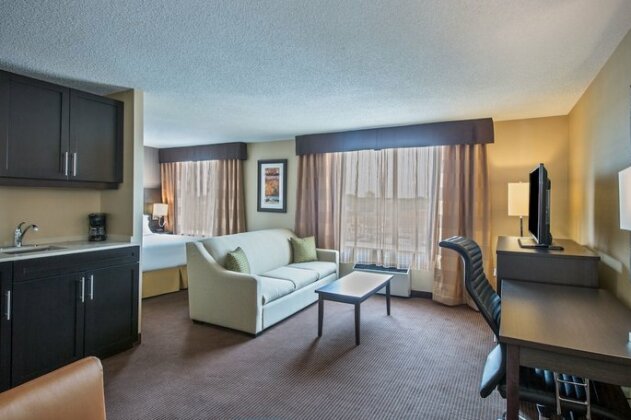Holiday Inn Express & Suites Regina Downtown - Photo4