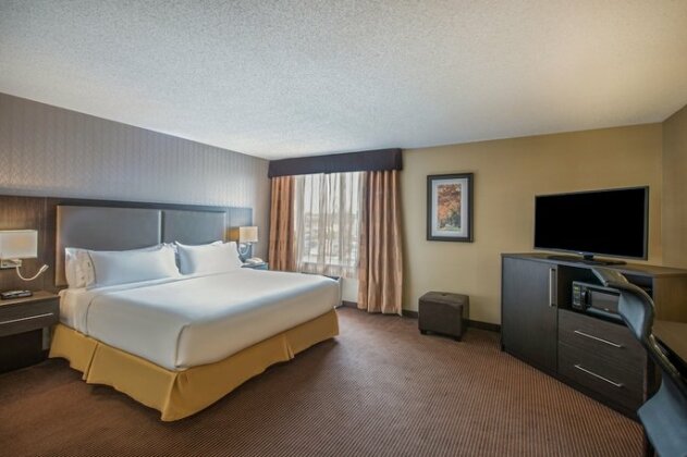 Holiday Inn Express & Suites Regina Downtown - Photo5