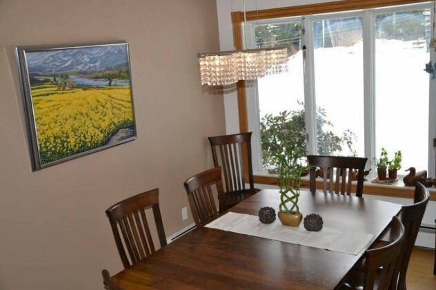 The Pines Bed & Breakfast - Photo4