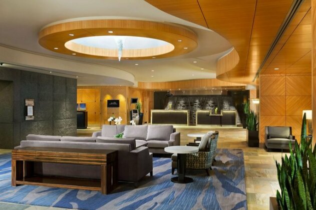 Fairmont Vancouver Airport In-Terminal Hotel - Photo4