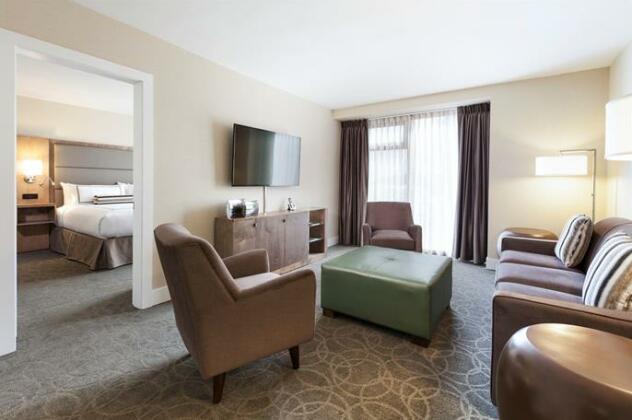 Pacific Gateway Hotel at Vancouver Airport - Photo4