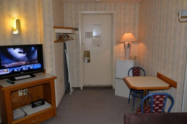 Hotel Laliberte Saint Liboire - Photo3