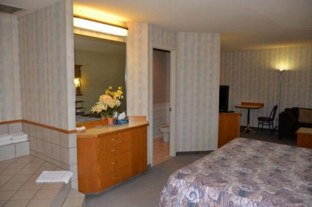 Hotel Laliberte Saint Liboire - Photo5