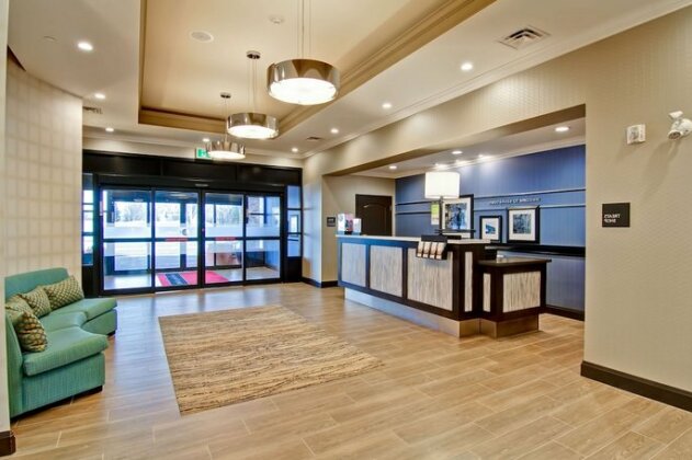 Hampton Inn & Suites by Hilton Saskatoon Airport - Photo3