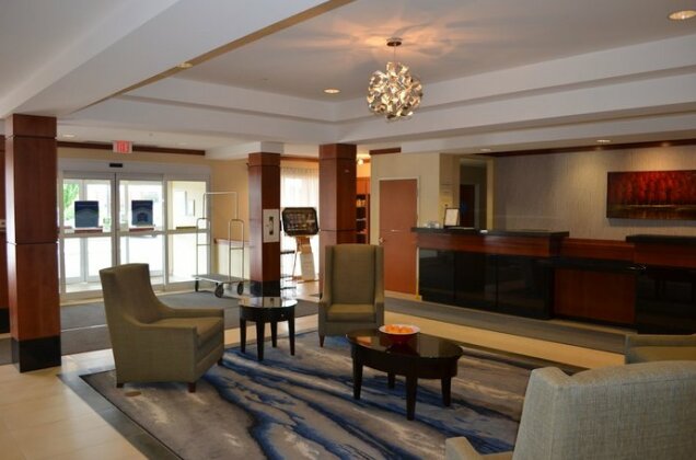 Fairfield Inn & Suites by Marriott Sault Ste Marie - Photo2