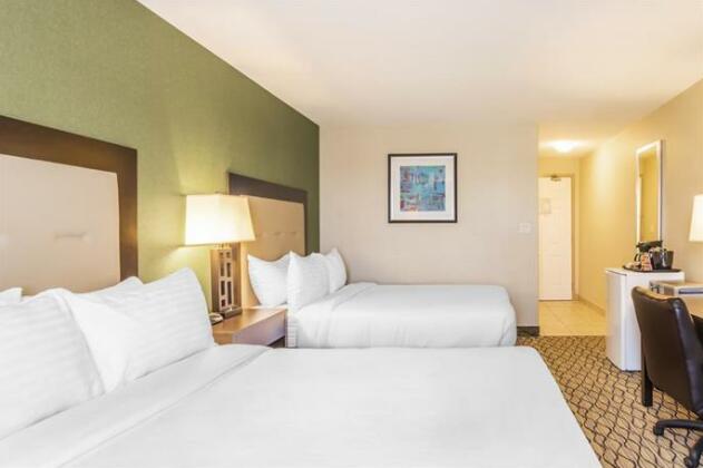 Clarion Hotel & Conference Center Sherwood Park - Photo4