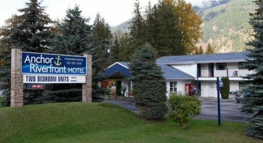 Anchor Riverfront Motel