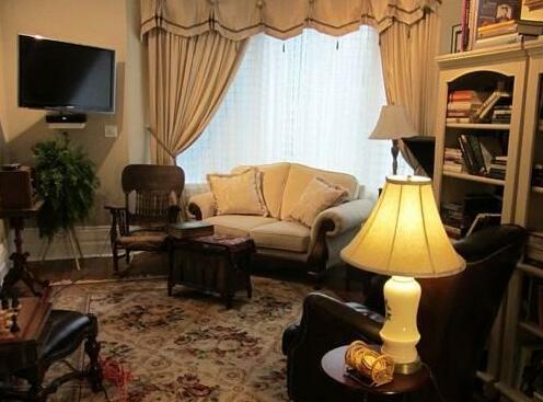 The Blue Spruce Bed & Breakfast - Photo3