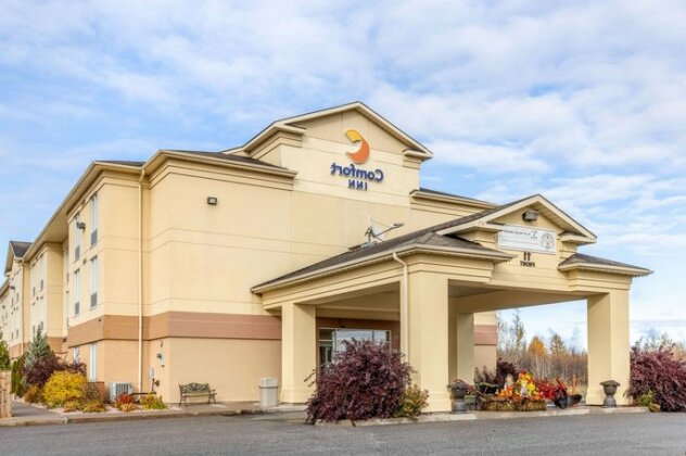 Comfort Inn Sturgeon Falls - Photo2