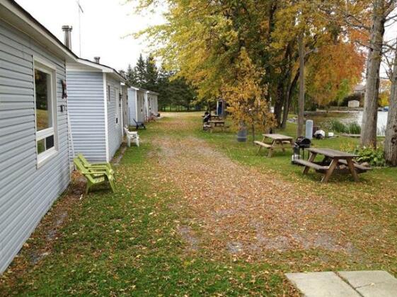 West Bay Cottages - Photo2