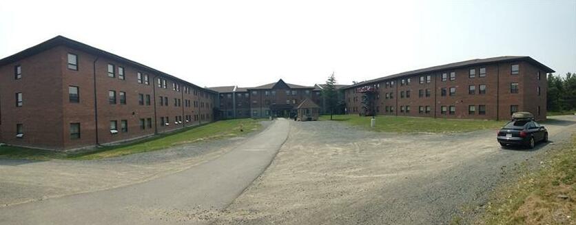 Residence & Conference Centre - Sudbury North - Photo2