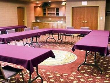 Days Inn by Wyndham Swift Current - Photo2