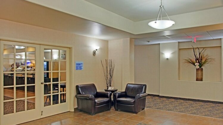 Holiday Inn Express Hotel & Suites Swift Current - Photo3