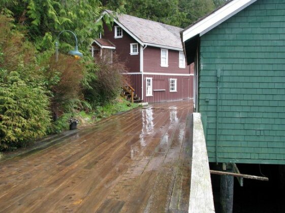 Telegraph Cove Resort - Photo2