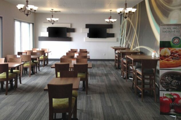 Quality Inn Temiskaming Shores - Photo4