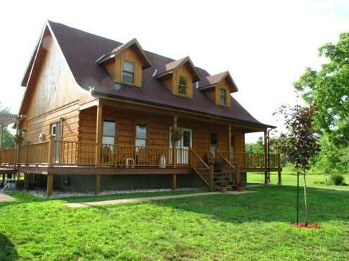 Log Home Bed & Breakfast - Photo2