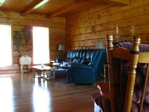 Log Home Bed & Breakfast - Photo4