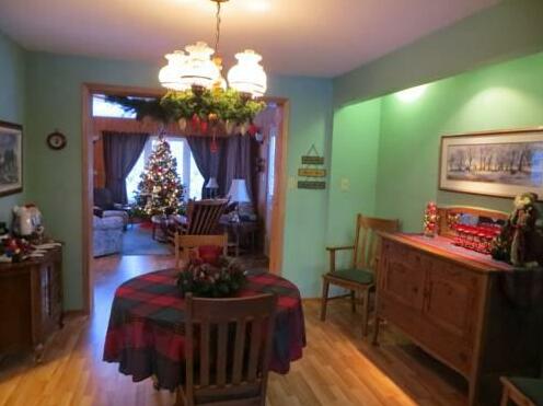 Country Cozy Bed and Breakfast - Photo3