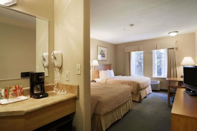 Days Inn & Suites by Wyndham Thunder Bay - Photo5