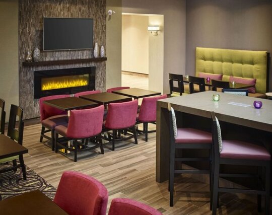 Hampton Inn by Hilton Timmins - Photo3