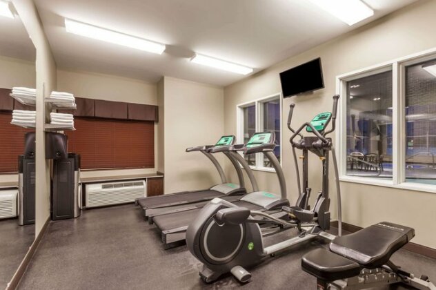 Microtel Inn & Suites by Wyndham - Timmins - Photo5