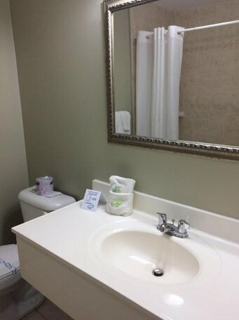 Adventure the Bruce Inn - Photo4