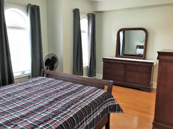 2-Bedroom Toronto Rental Eglinton & Avenue Rd - Photo3