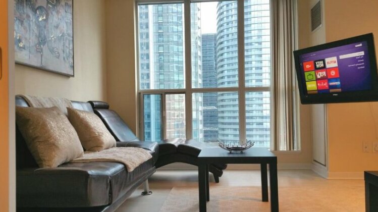 Amazing CN Tower View Modern Suite - Photo5