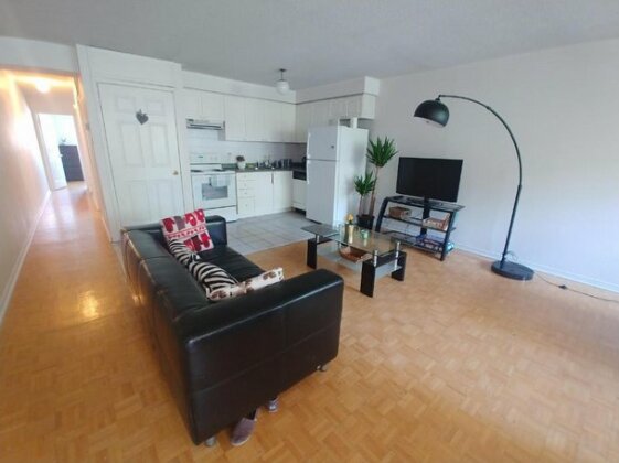 Beautiful apartment in West Part of Toronto - Photo3