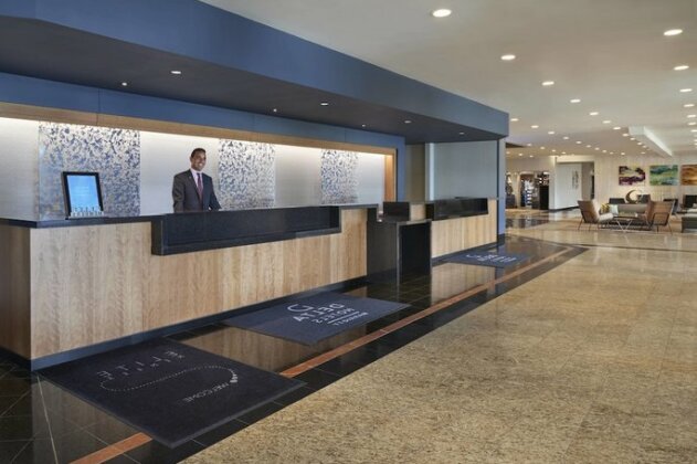 Delta Hotels Toronto Airport & Conference Centre - Photo3