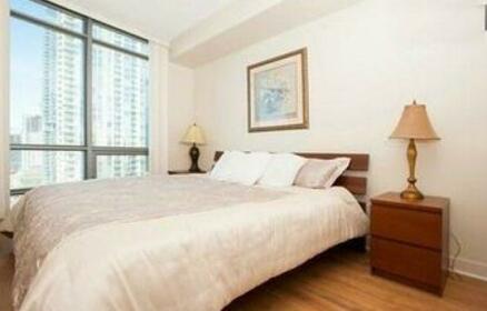 E S I Furnished Suites at Harbourview