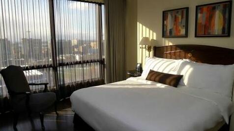Grand Hotel & Suites - Photo2