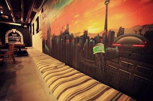 HI Toronto Hostel - Photo4