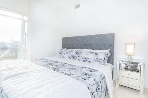 HydeWest 151 - Photo3