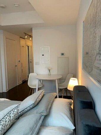 Lavish Suites - New One Bedroom Condo - CN TOWER - Photo5