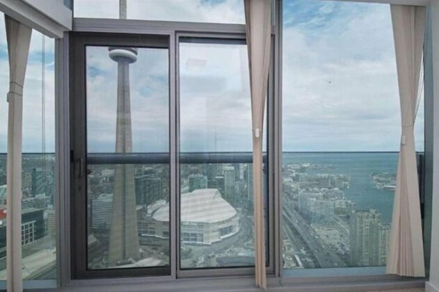 LUX Penthouse 2BR Suite in the heart of Toronto - Photo4