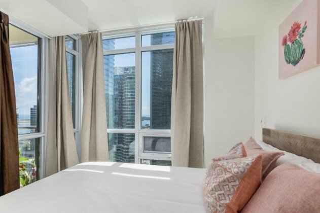 Mary-am Suites - Maple Leaf Square - Furnished Apartments - Photo5